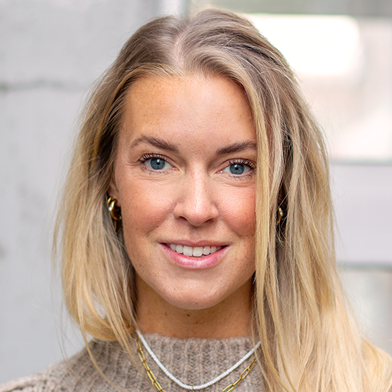 Anja-Röhrich- Administration- SUNZINET
