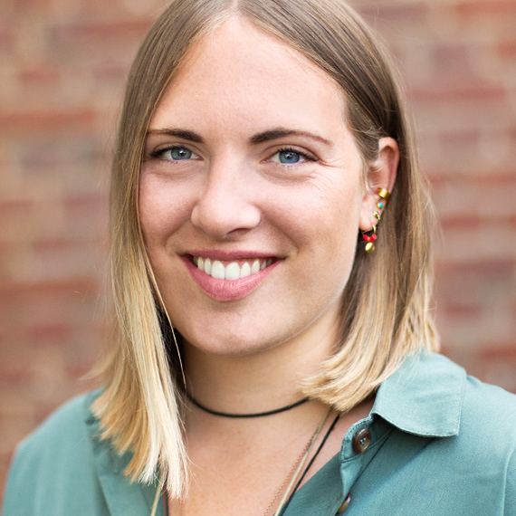 Eva Rüttgers - Teamlead Digital Workplace und UX Consultant - SUNZINET
