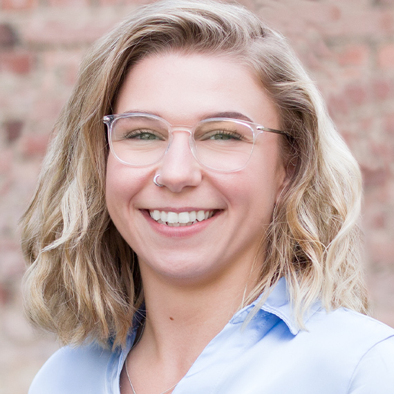 Lisa-Marie Hilt - Project Manager - SUNZINET