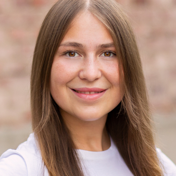 Svenja-Maczkowiak-570x570
