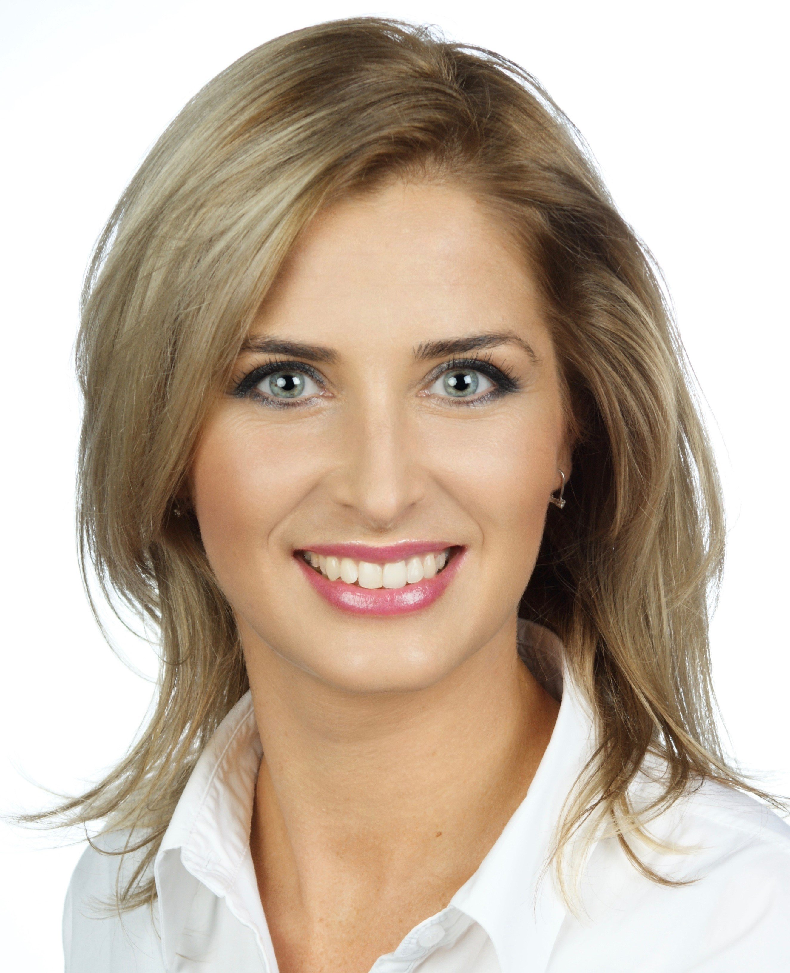 Agnes Valis - Business Development Manager - SUNZINET