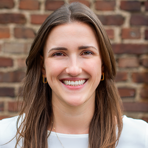 Alena-Roßbach-Project Management-SUNZINET