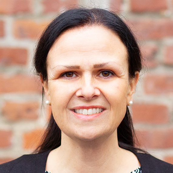 Karin Angerer - HR - SUNZINET