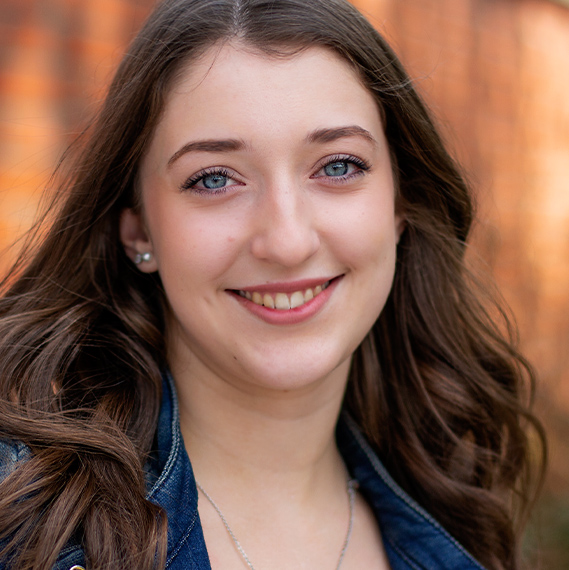 Laura Jacobi - Business Development Manager - SUNZINET