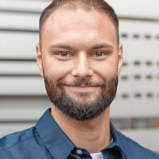 Lukas Kamm - CRM & Digital Marketing - SUNZINET