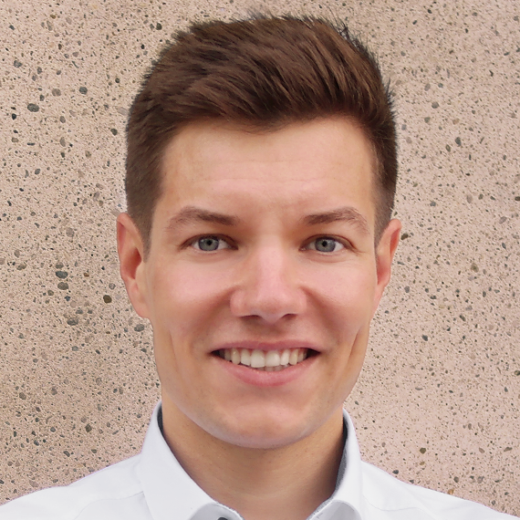 Philipp Truß - CRM - SUNZINET